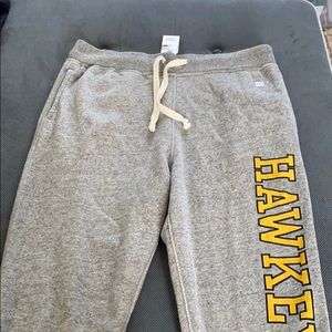 AE Tailgate Iowa Hawkeyes Jogger Gray Medium NWT